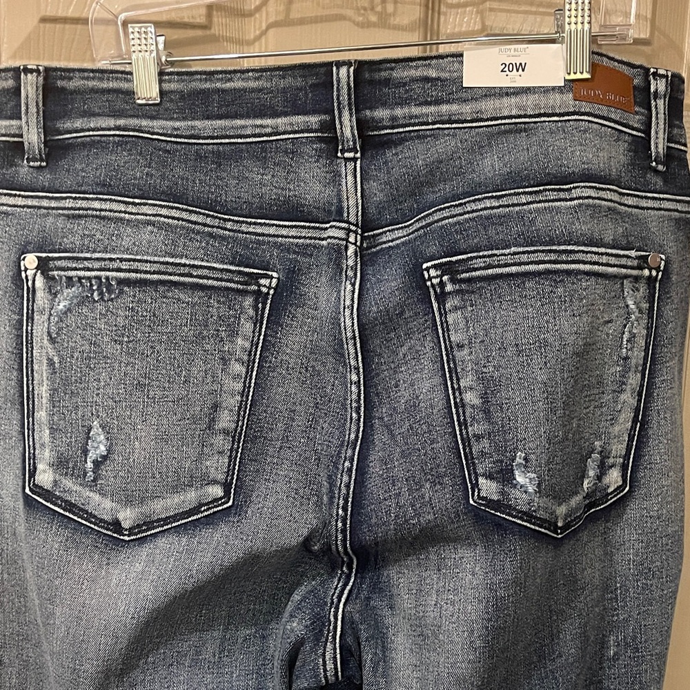 NWT Judy Blue Dark Wash Boyfriend fit High Waisted Distressed Jeans, Size 20W - Picture 6 of 8